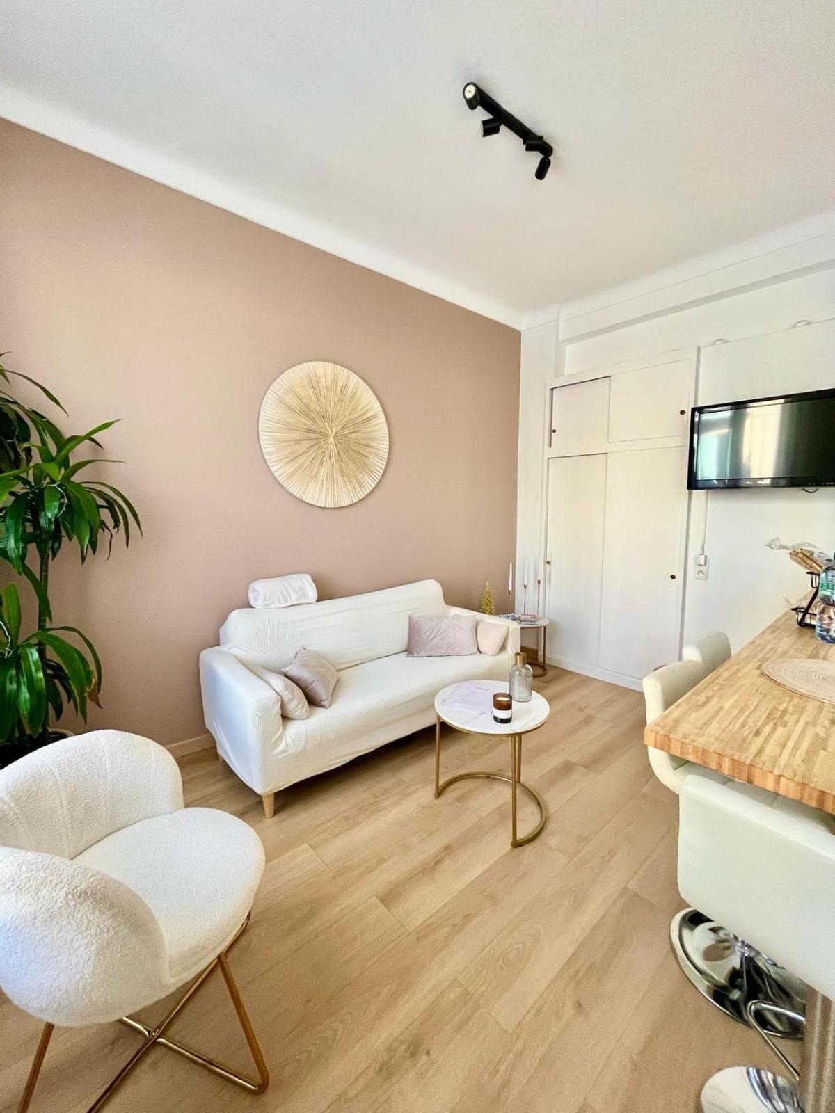 Nice - Appartement T3 Renove De 50 M2 Classe 2 Etoiles Luaran gambar